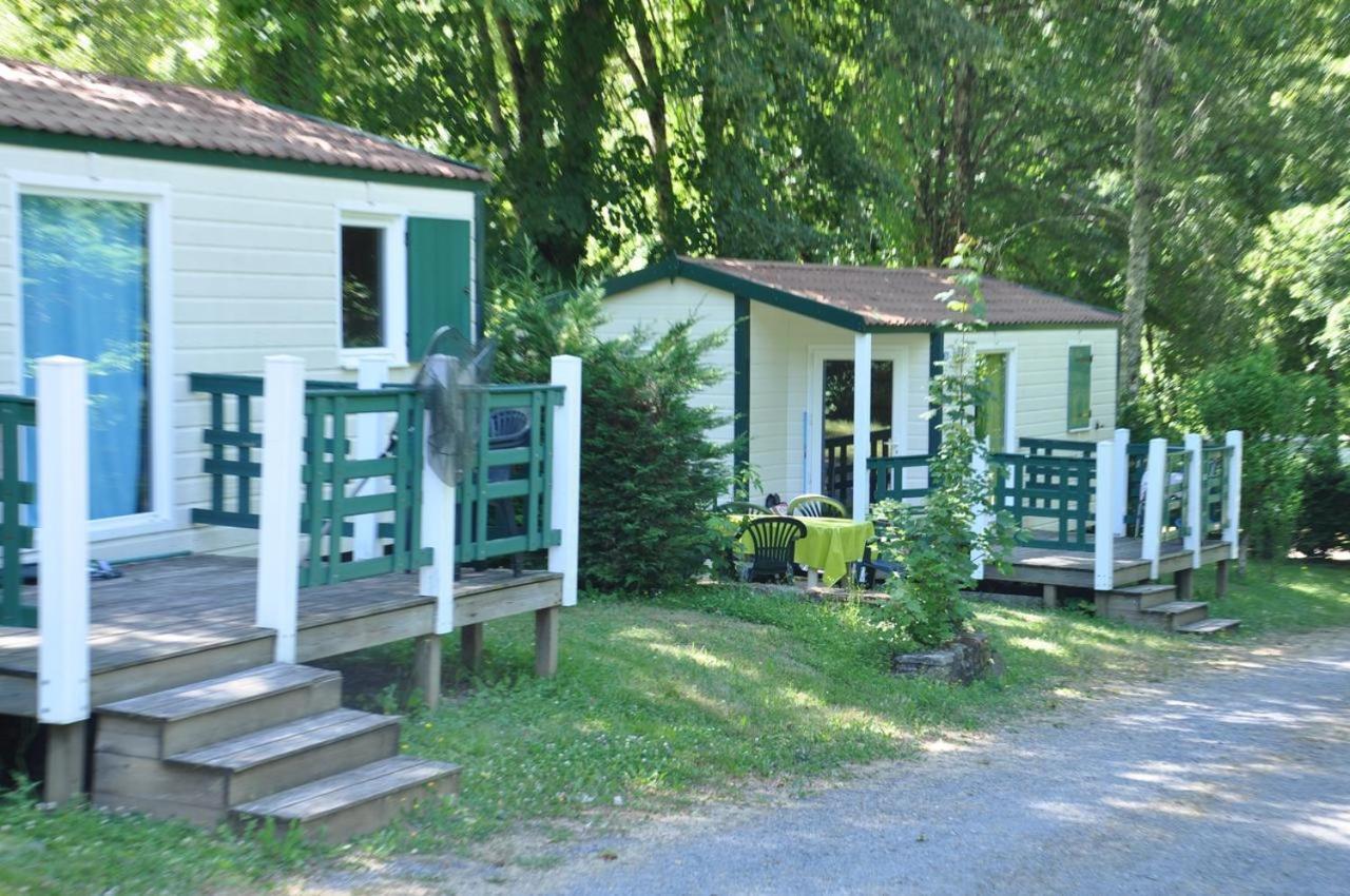 Les Chalets Du Moulin Du Chatain 4 Payzac  Exterior photo